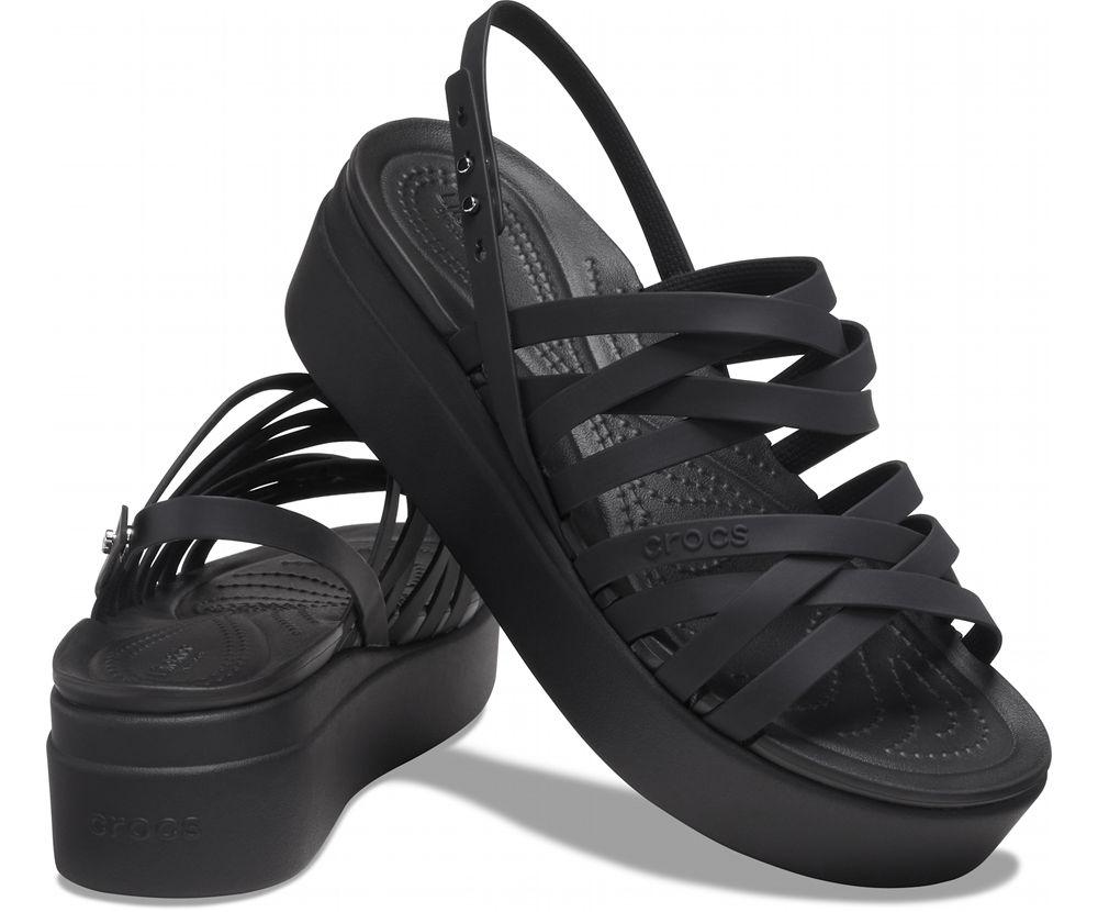 Crocs Brooklyn Strappy Low Kilehæl Sandaler Dame Sort | 231-CSYOHX